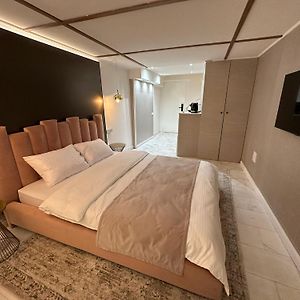 House4You - Blanari